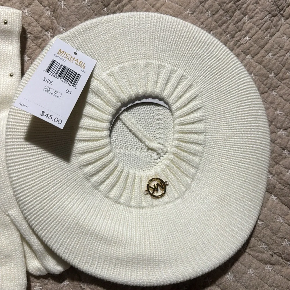 NWT Michael Kors Cream Knit Beret and Glove Set - Picture 4 of 4